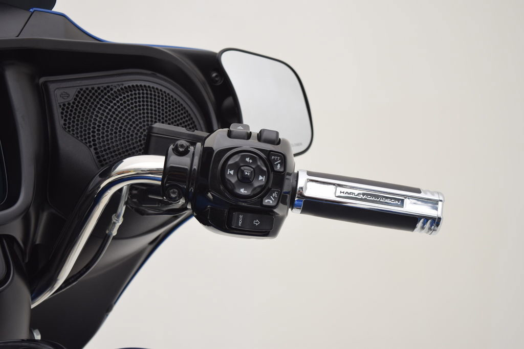 Street Glide®