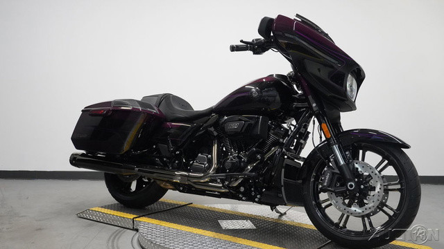 CVO® Street Glide®