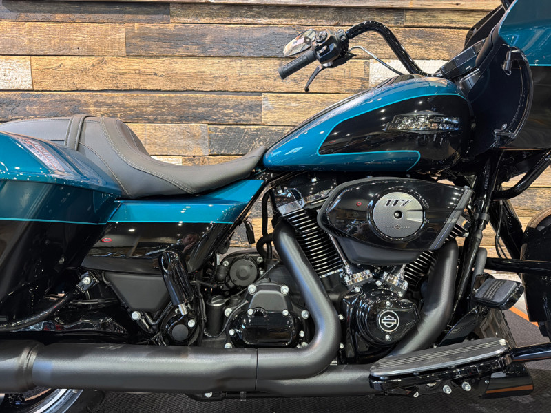 Road Glide®