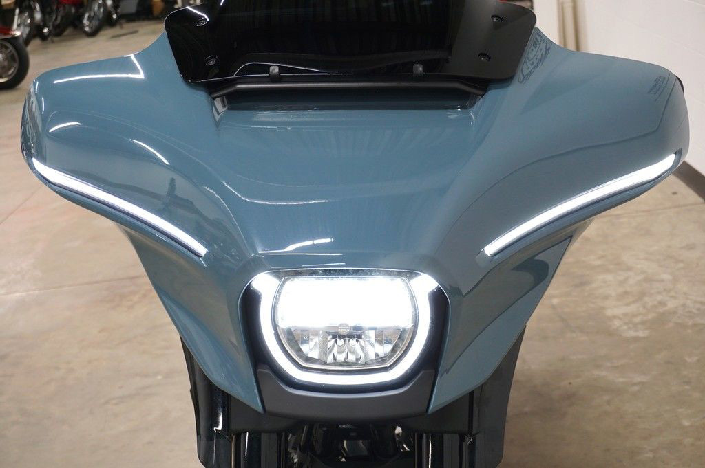 Street Glide®