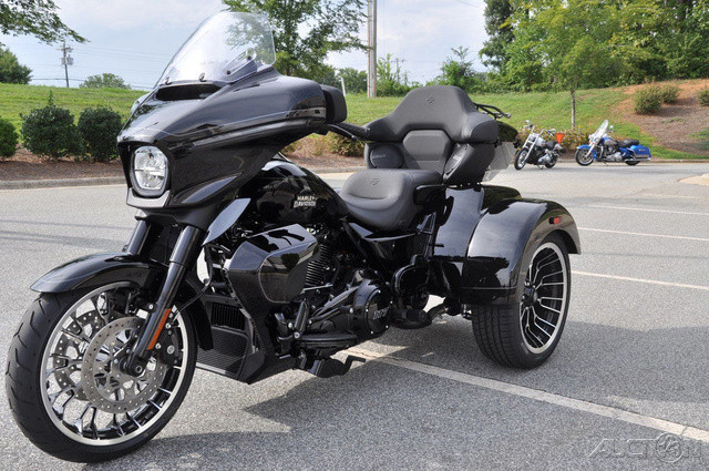 Street Glide® 3 Limited