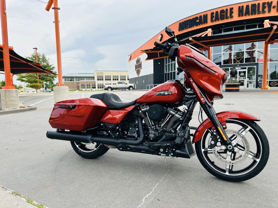 Street Glide®
