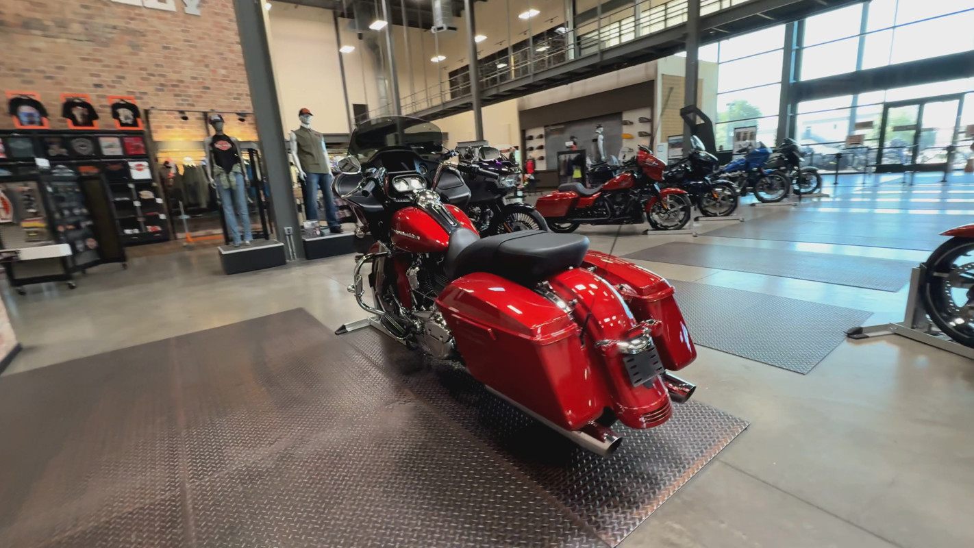 Road Glide®
