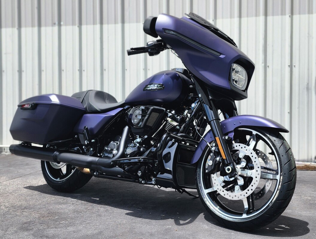 Street Glide®