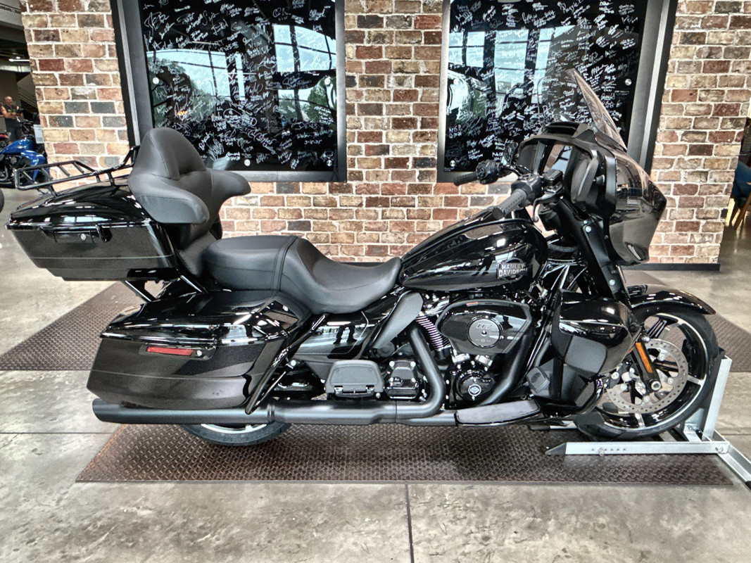 Street Glide® Ultra