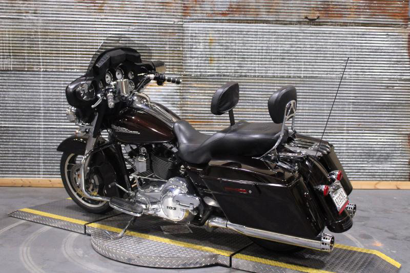 Street Glide®