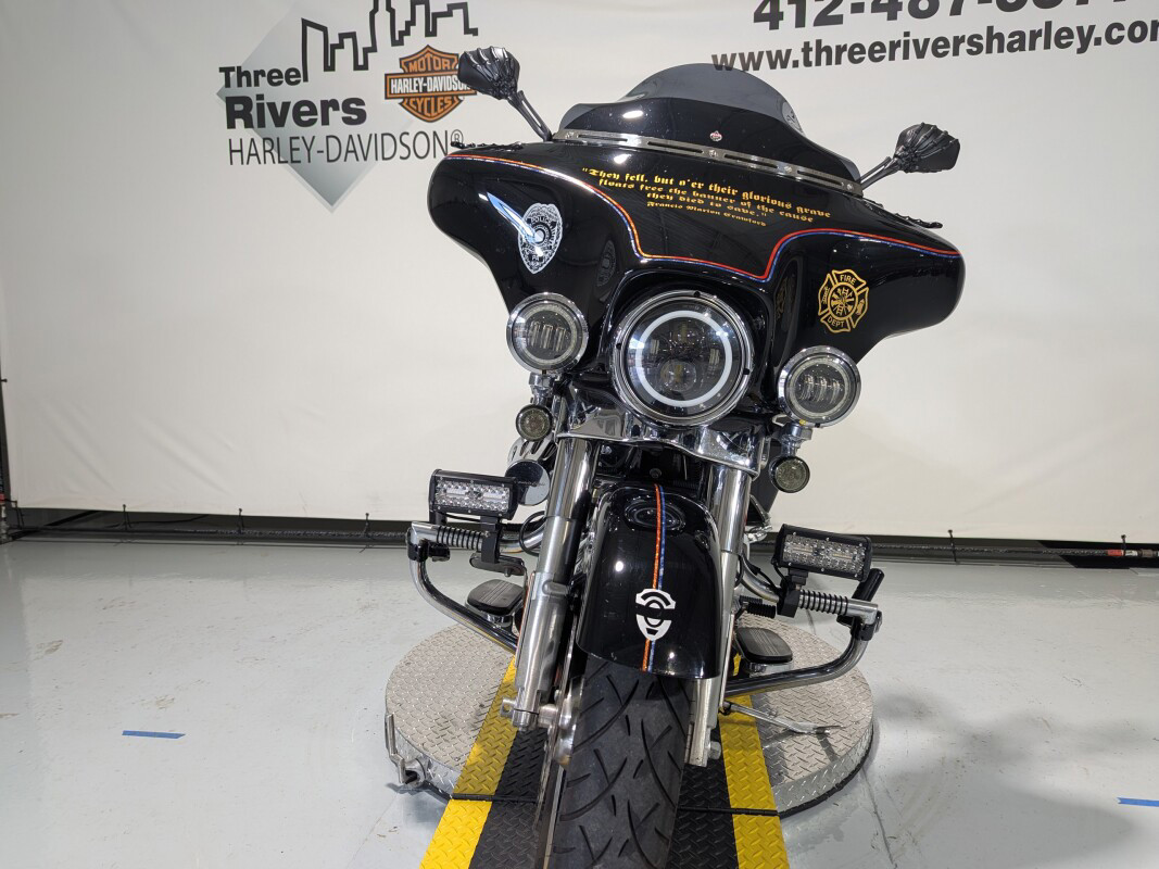 Street Glide®