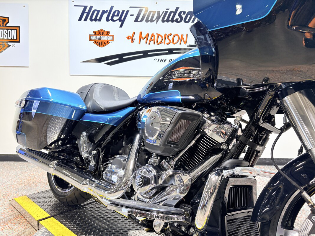 Road Glide®