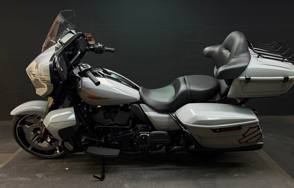 Street Glide® Ultra