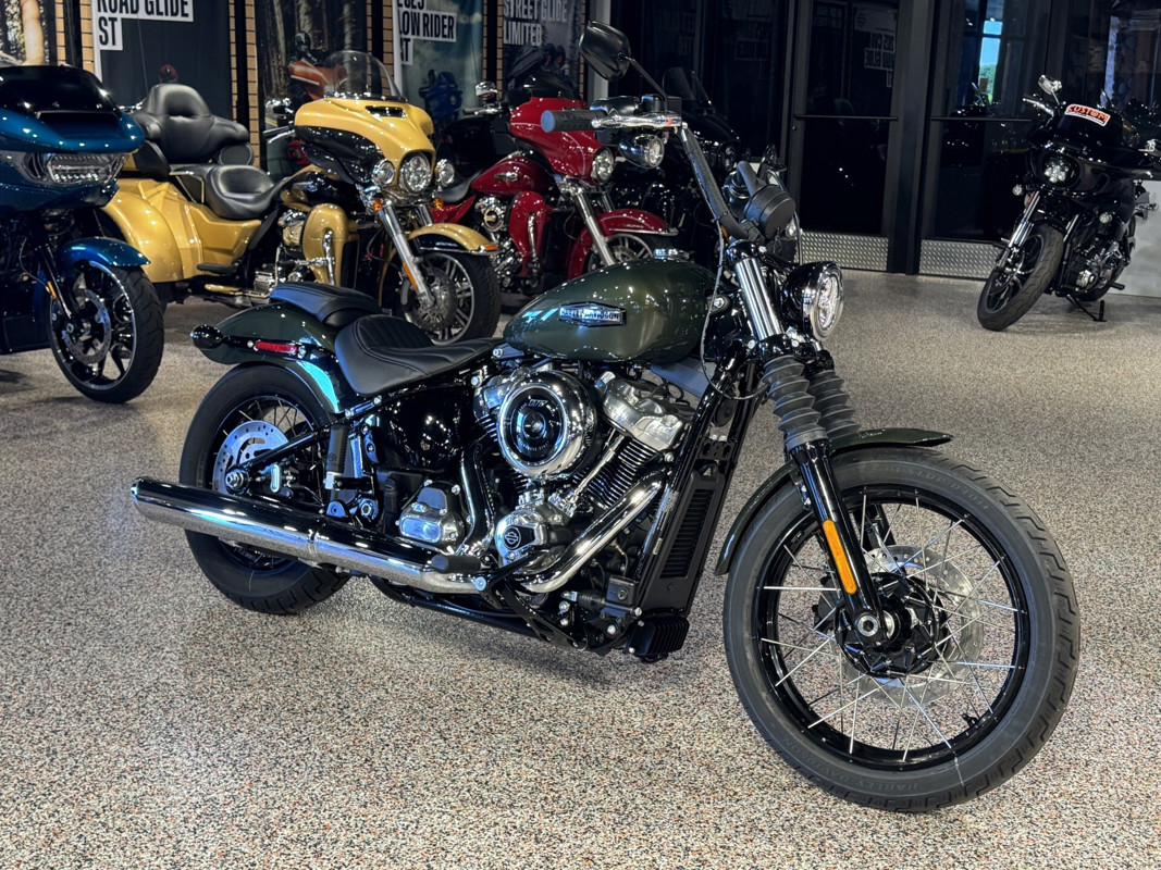 Street Bob®
