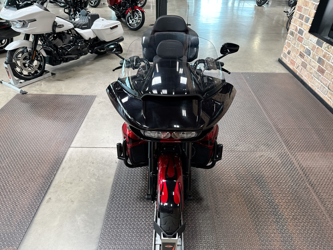 CVO® Road Glide®