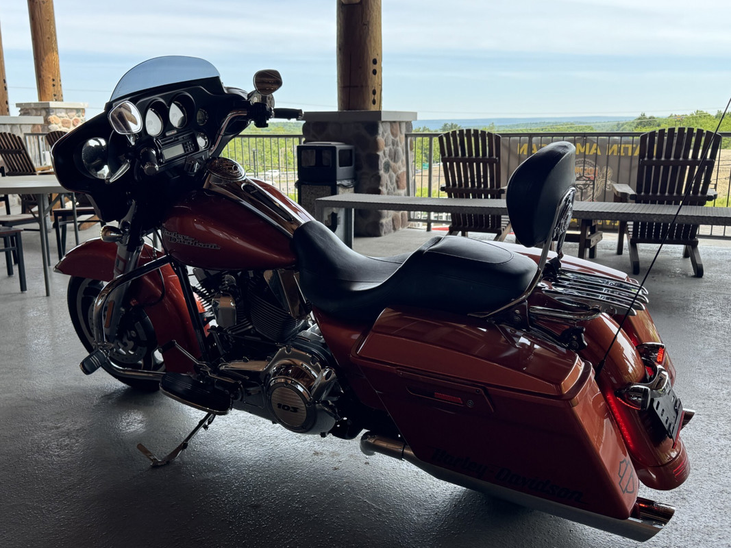 Street Glide®
