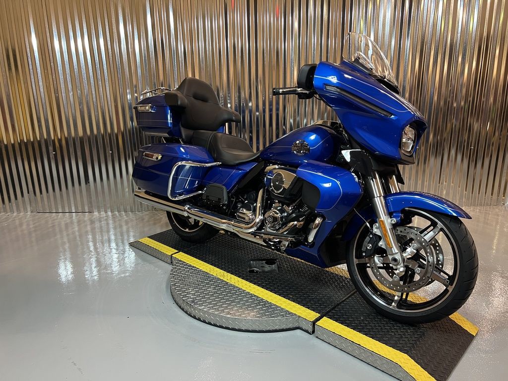 Street Glide® Ultra