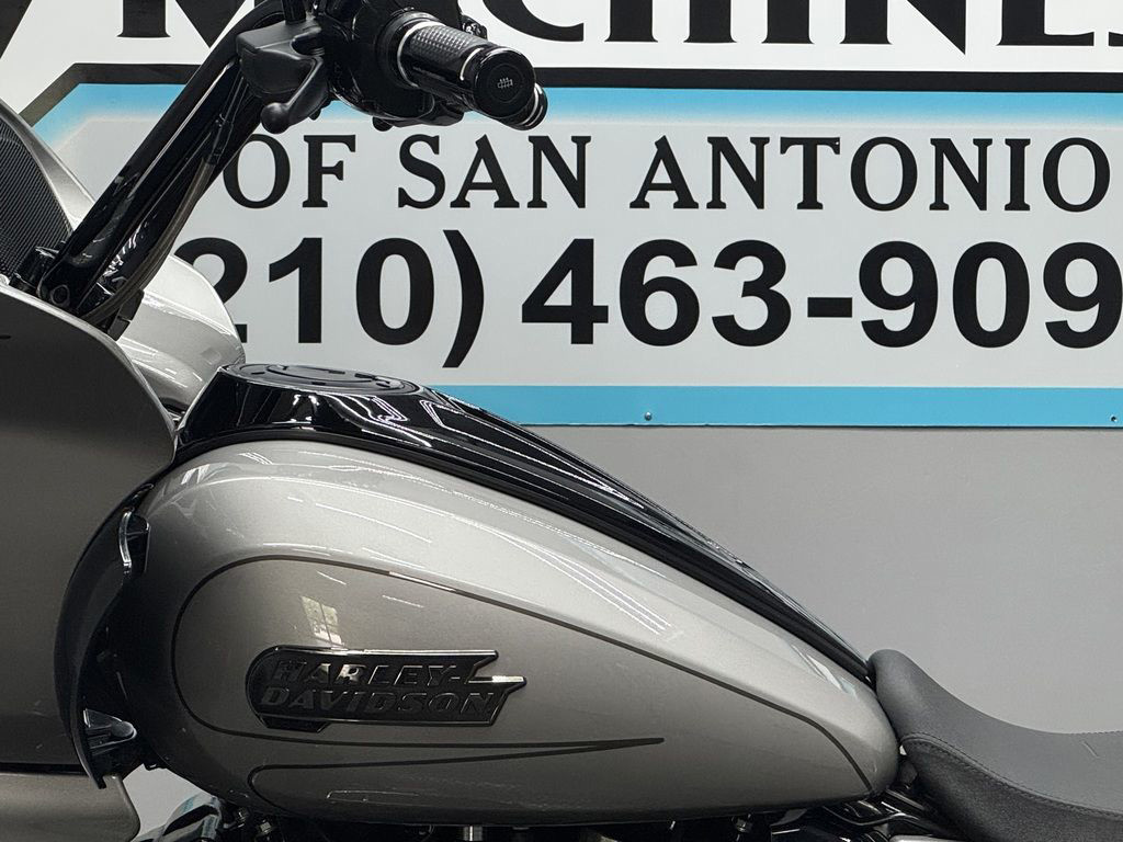 CVO® Road Glide®