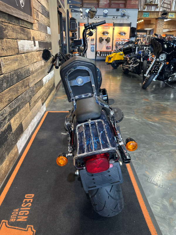 Softail® Cross Bones®