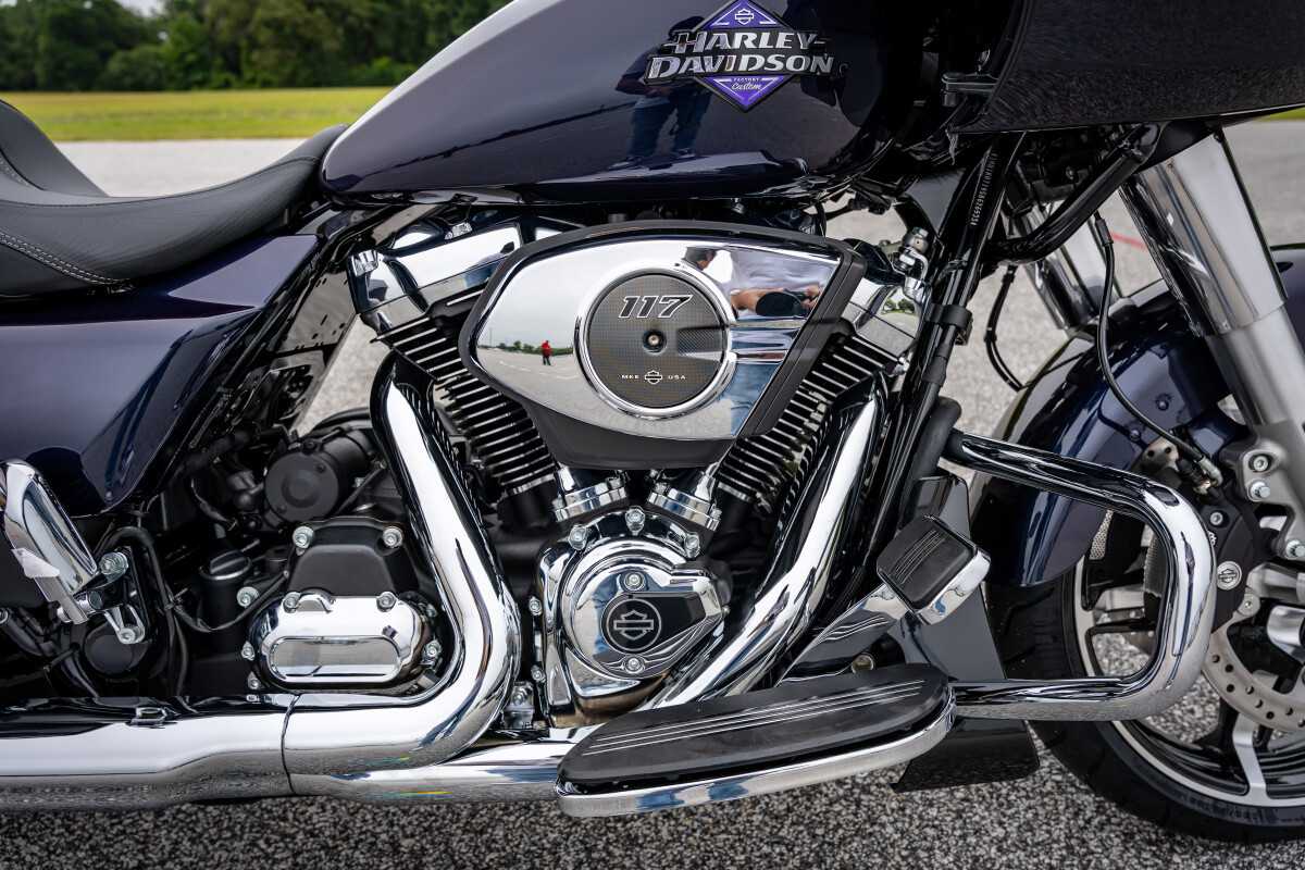 Road Glide®