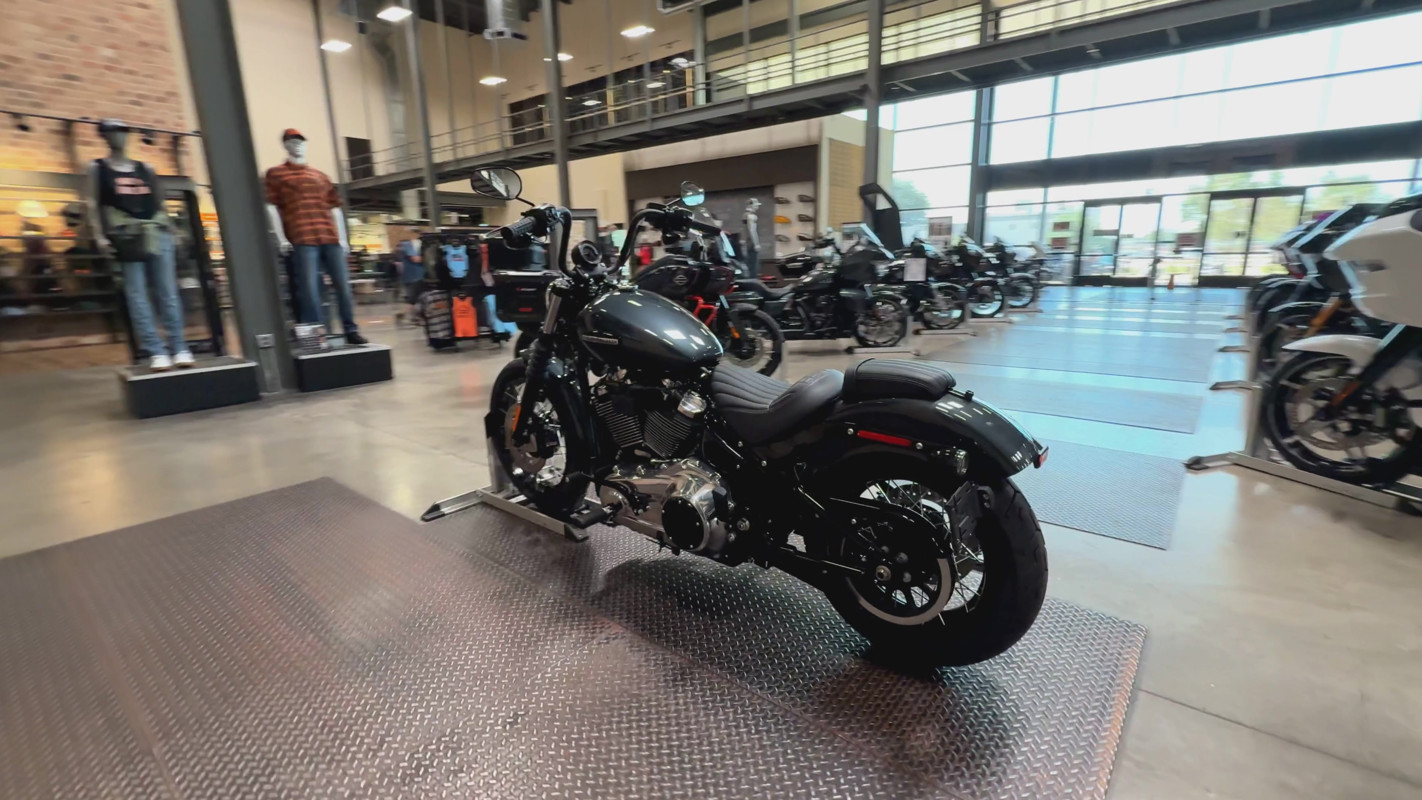 Street Bob®