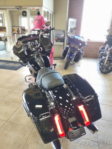 Road Glide®