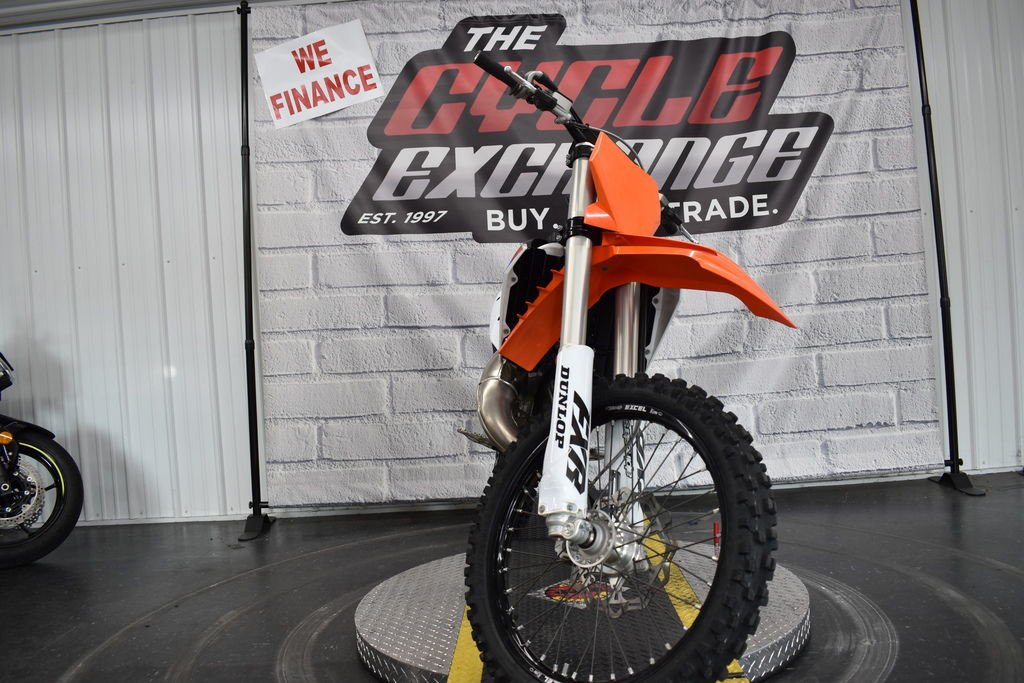 125 SX