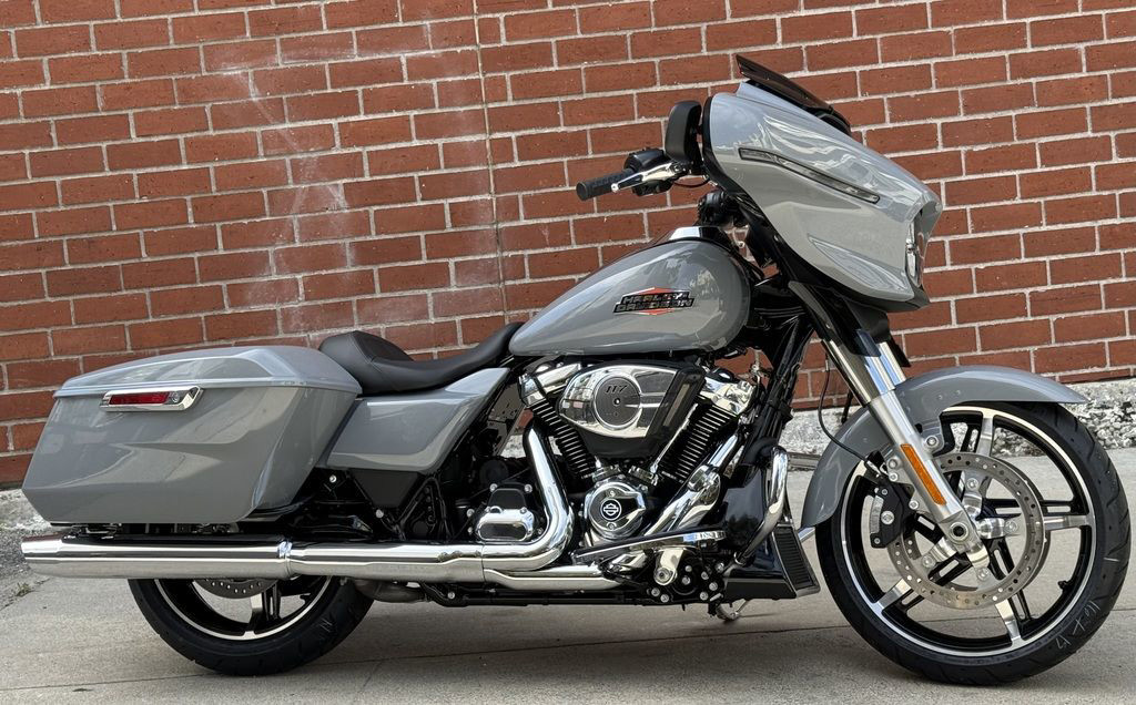 Street Glide®