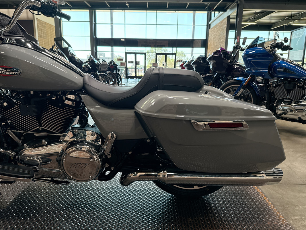 Road Glide®