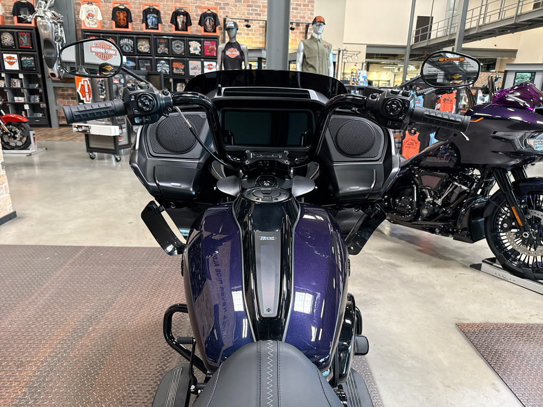 Road Glide®