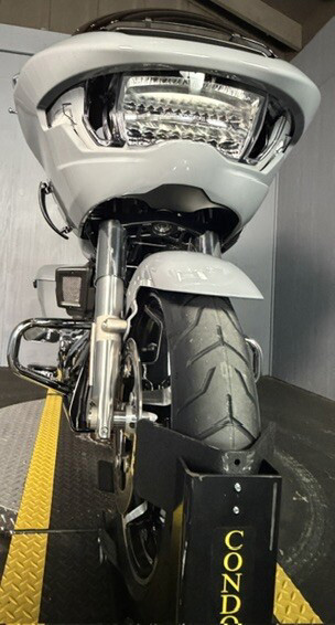 Road Glide®