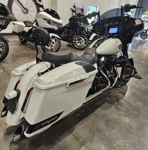 CVO® Street Glide®