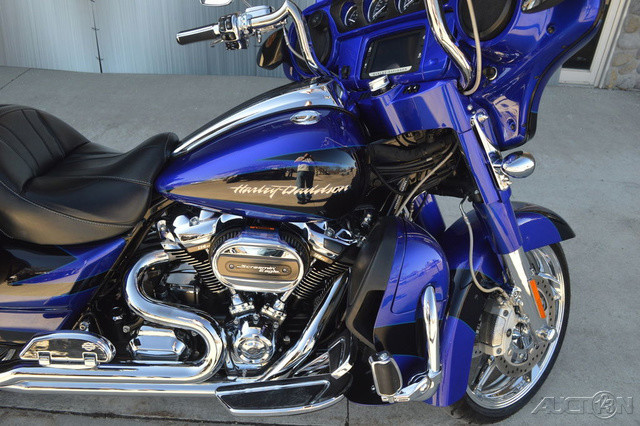 CVO® Street Glide®