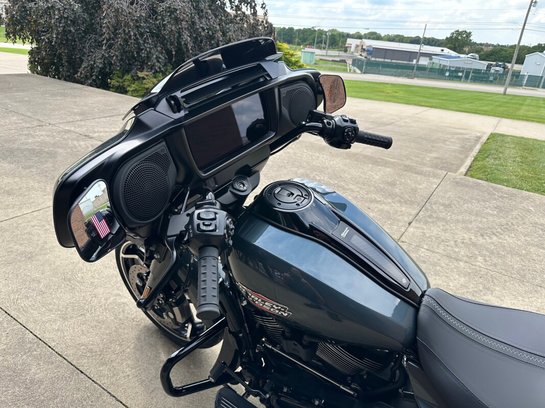 Street Glide®