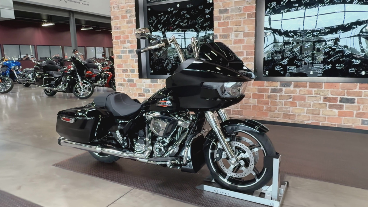 Road Glide®