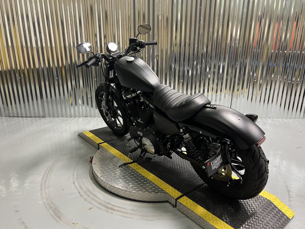 Iron 883®