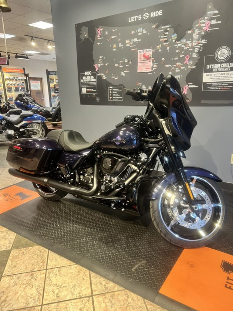 Street Glide®