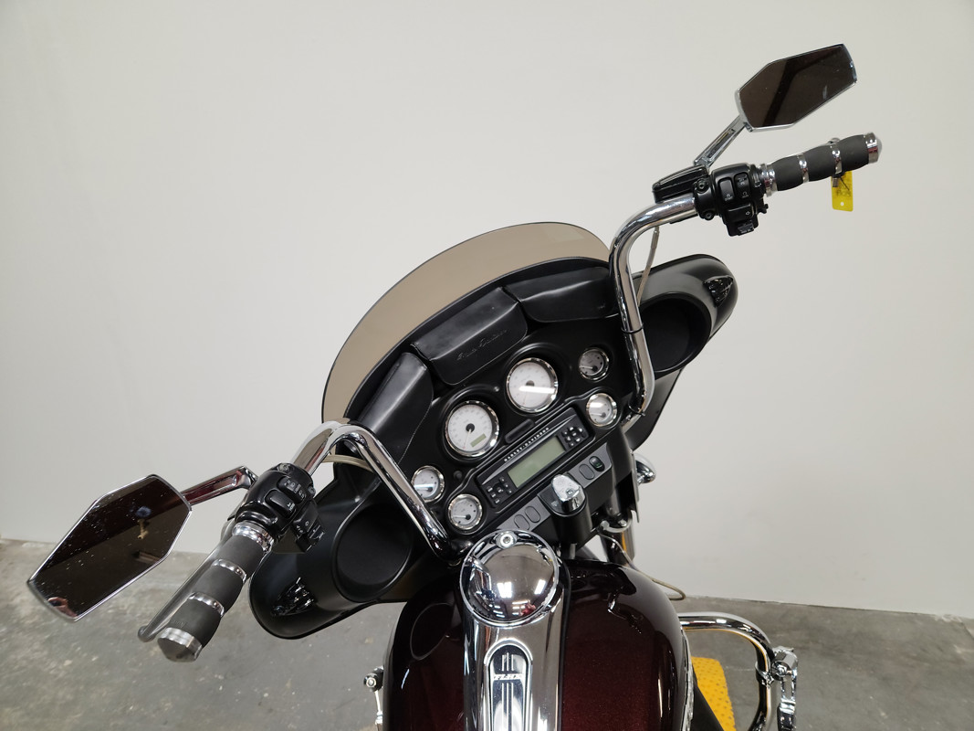 Street Glide®