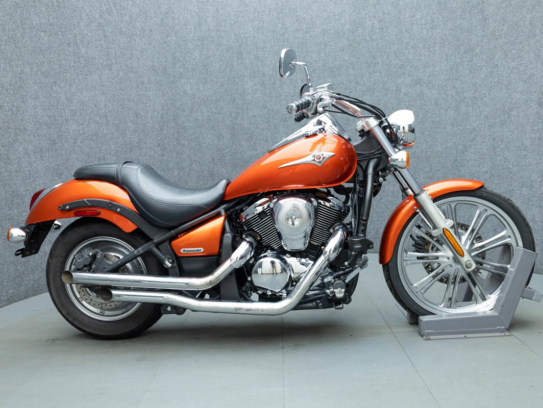 Vulcan 900 Custom