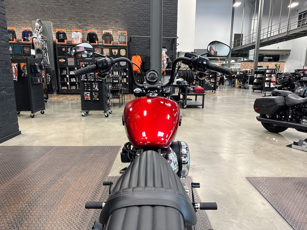Street Bob®