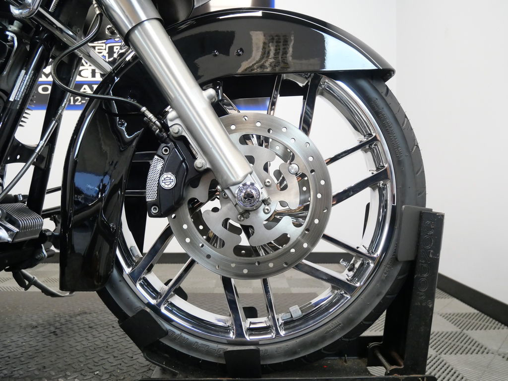 Road Glide® Custom