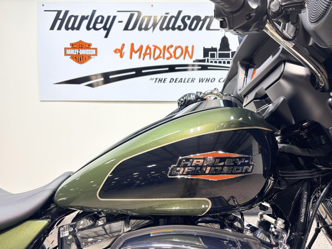 Street Glide®