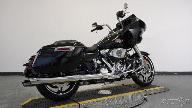 Road Glide®