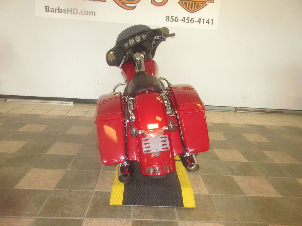 Street Glide®