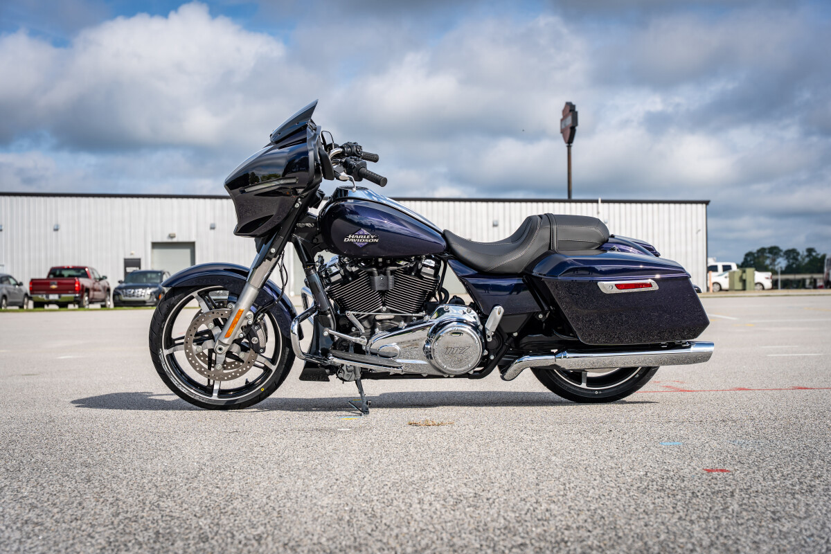 Street Glide®