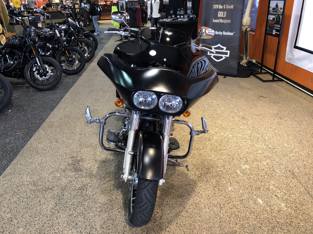Road Glide® Custom