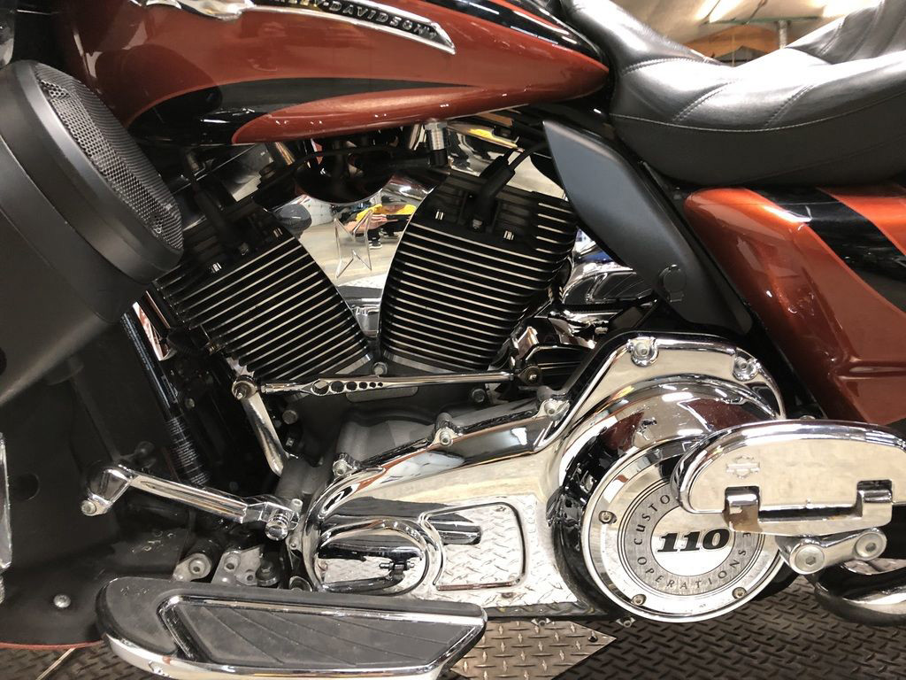 CVO® Road Glide® Ultra