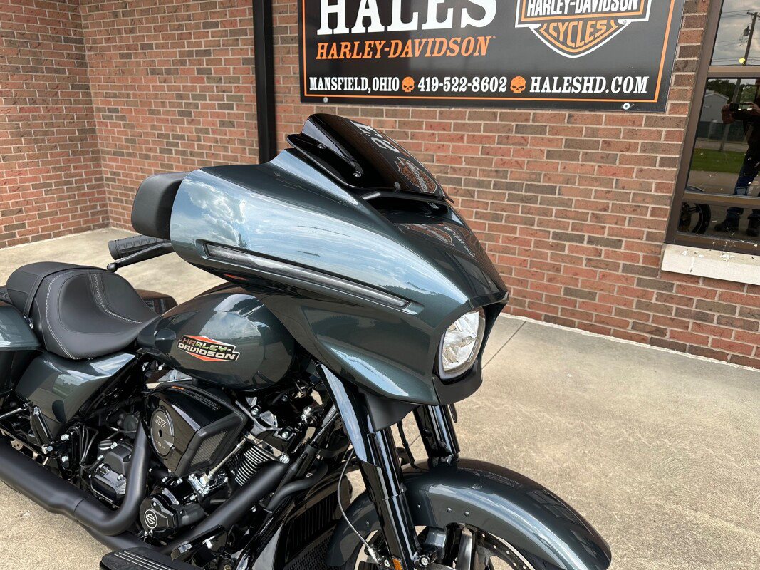 Street Glide®