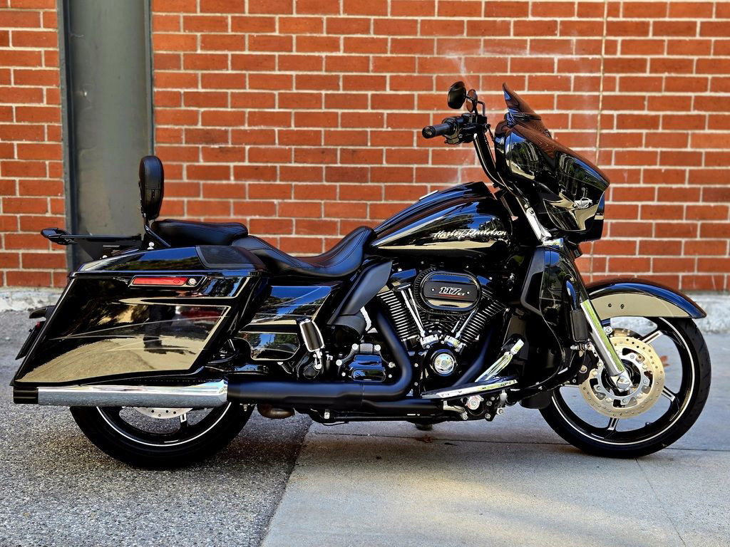 CVO® Street Glide®