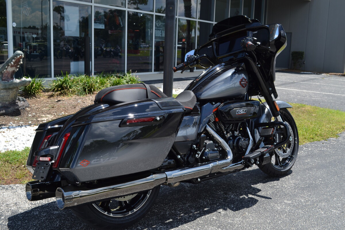 CVO® Street Glide®