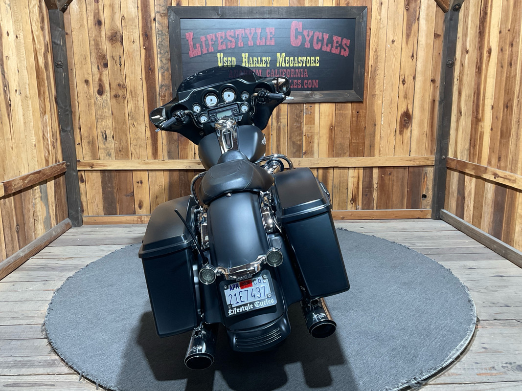 Street Glide®