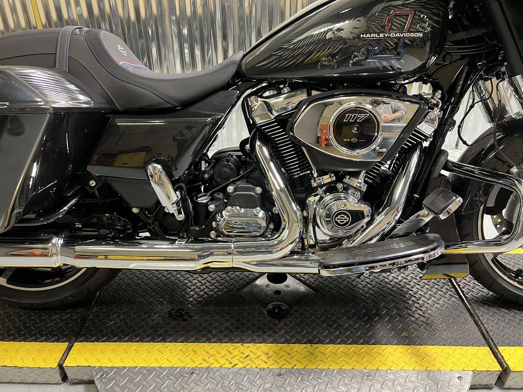Street Glide®
