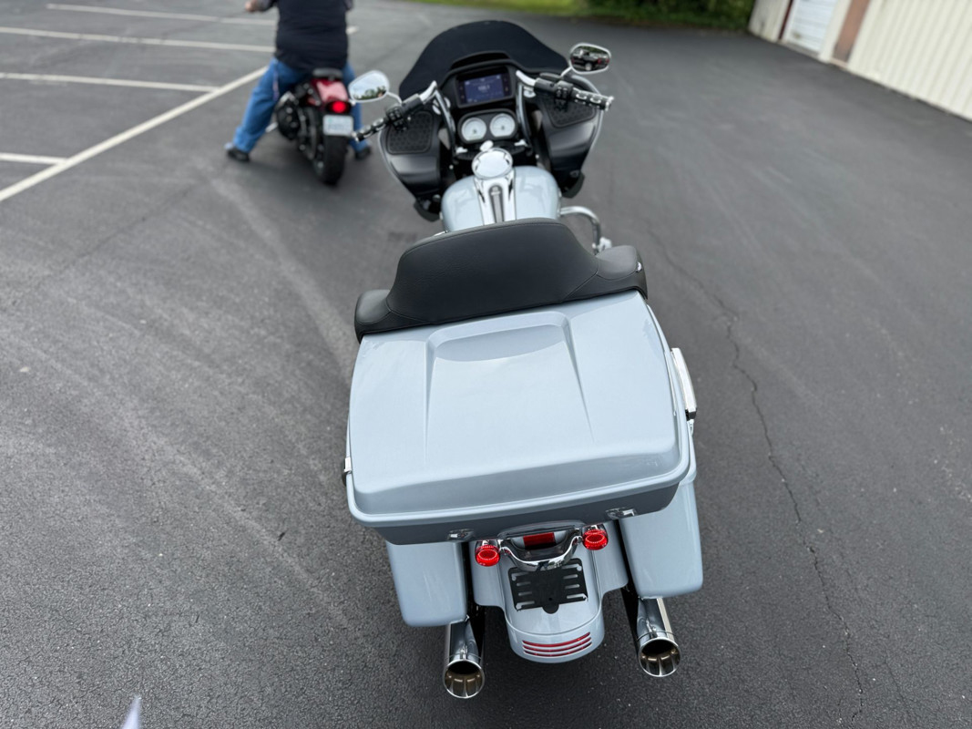 Road Glide®