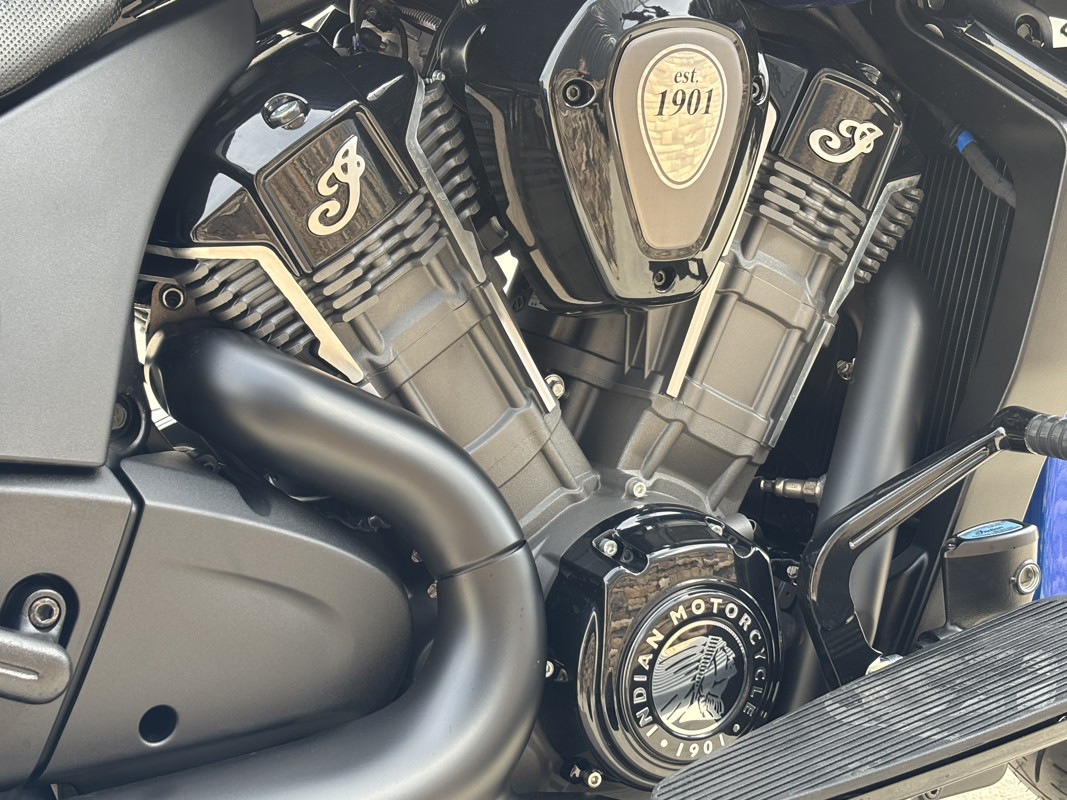 Challenger Dark Horse